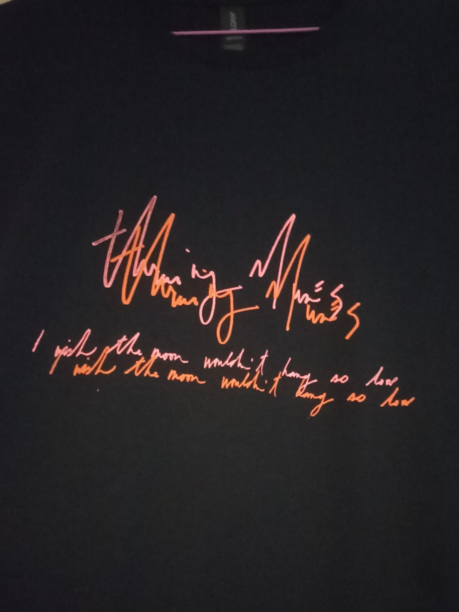 I wish the moon wouldn't hang so low. Handwritten by Kristin Hersh 2024