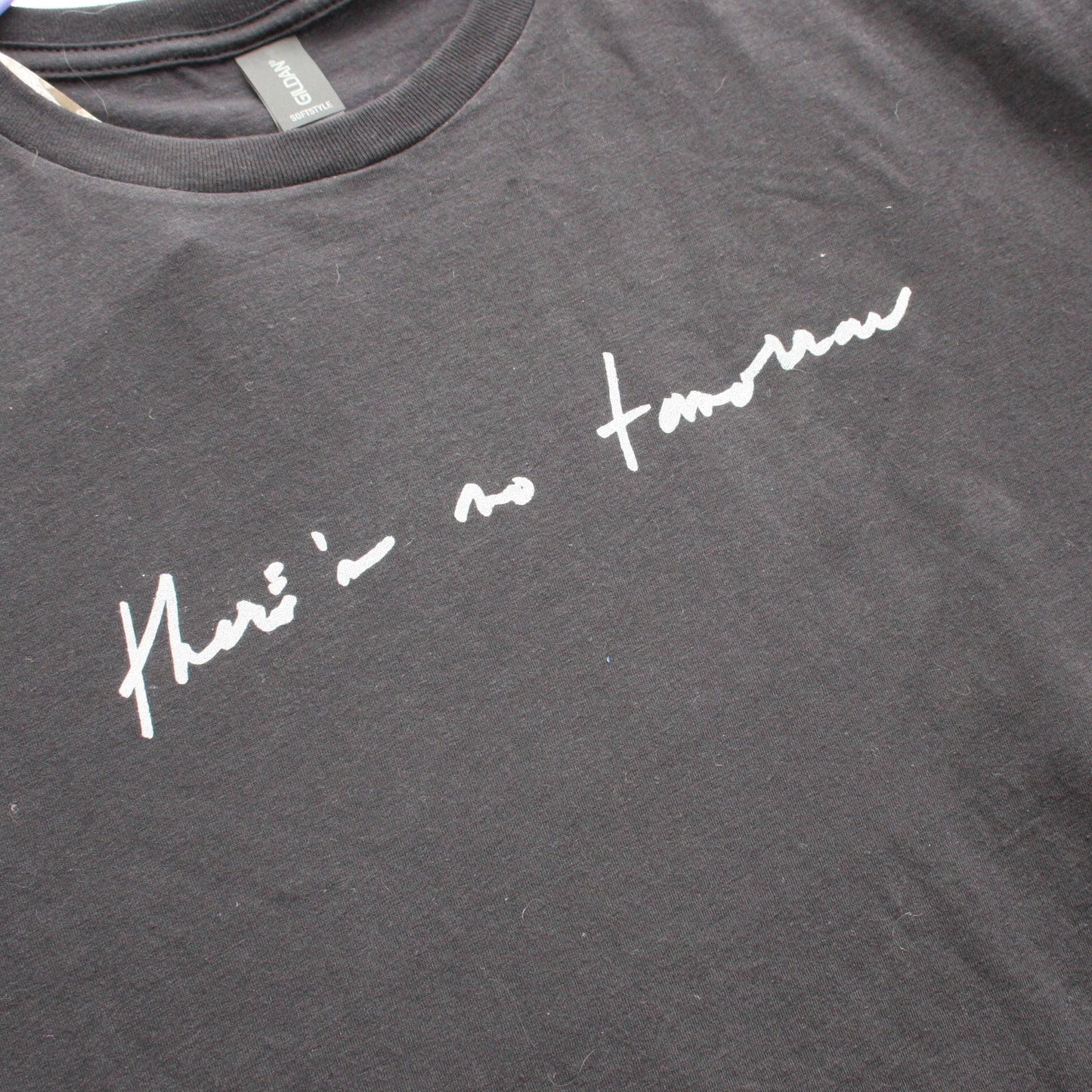 "Bubble net" - "There's no tomorrow" LYRIC TEE, handwritten by Kristin Hersh!!