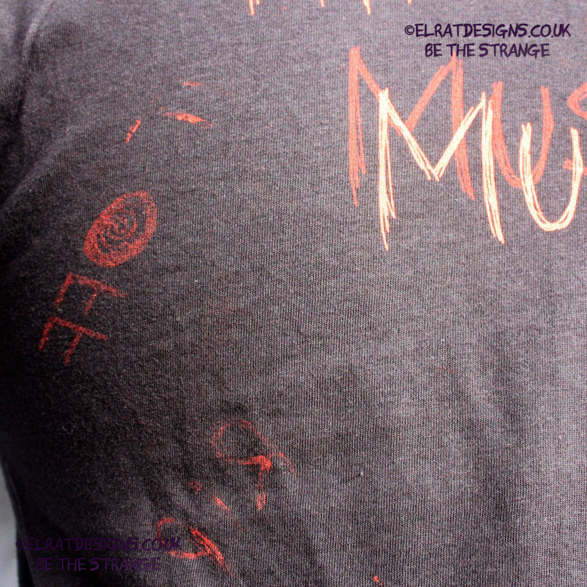 Hook in her Head, Messy Print, hand printed one-of-a-kind T-Shirt. Black with scarlet ink - ElRat Designs - elratdesigns.co.uk