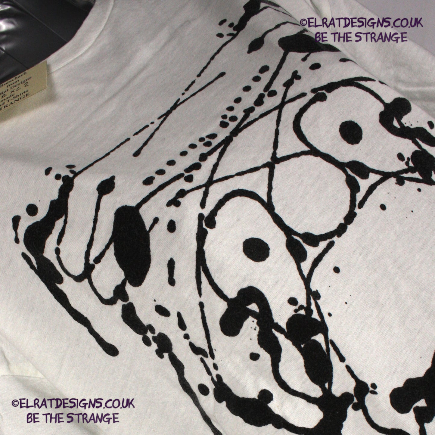 Rorschach, White cotton T-Shirt with Black ink blot - Extra Large #2 (RW B XL2) - ElRat Designs - elratdesigns.co.uk