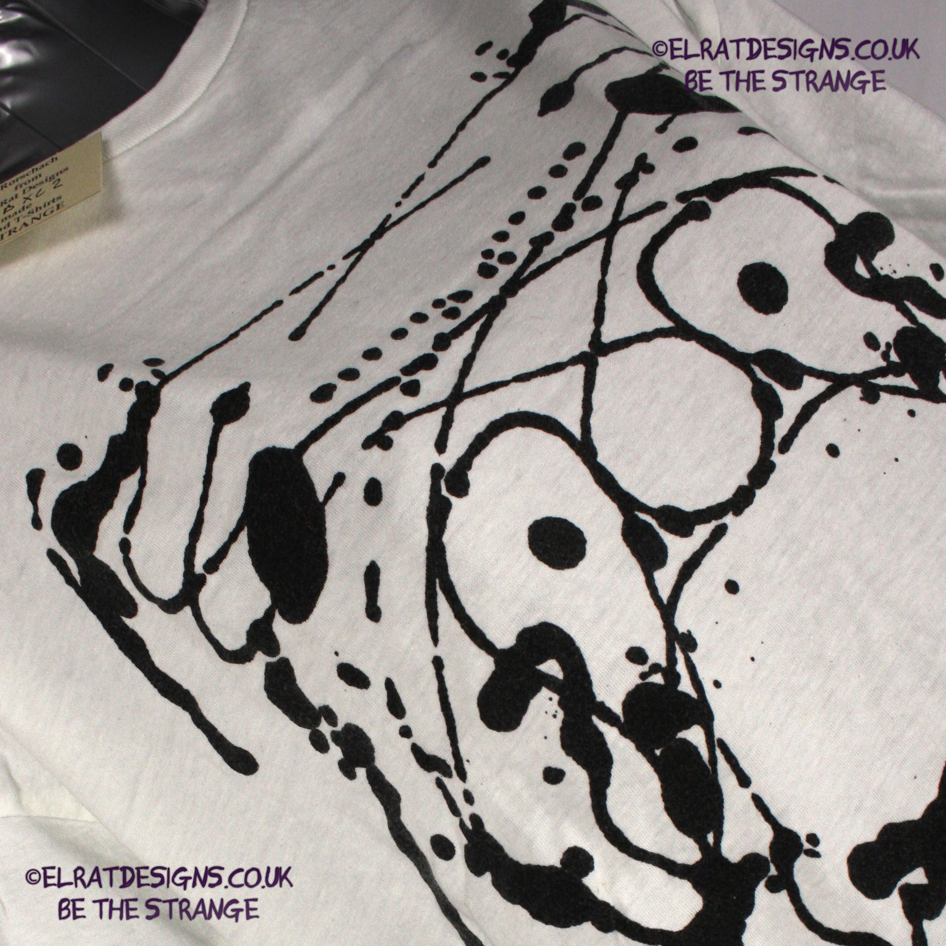 Rorschach, White cotton T-Shirt with Black ink blot - Extra Large #2 (RW B XL2) - ElRat Designs - elratdesigns.co.uk
