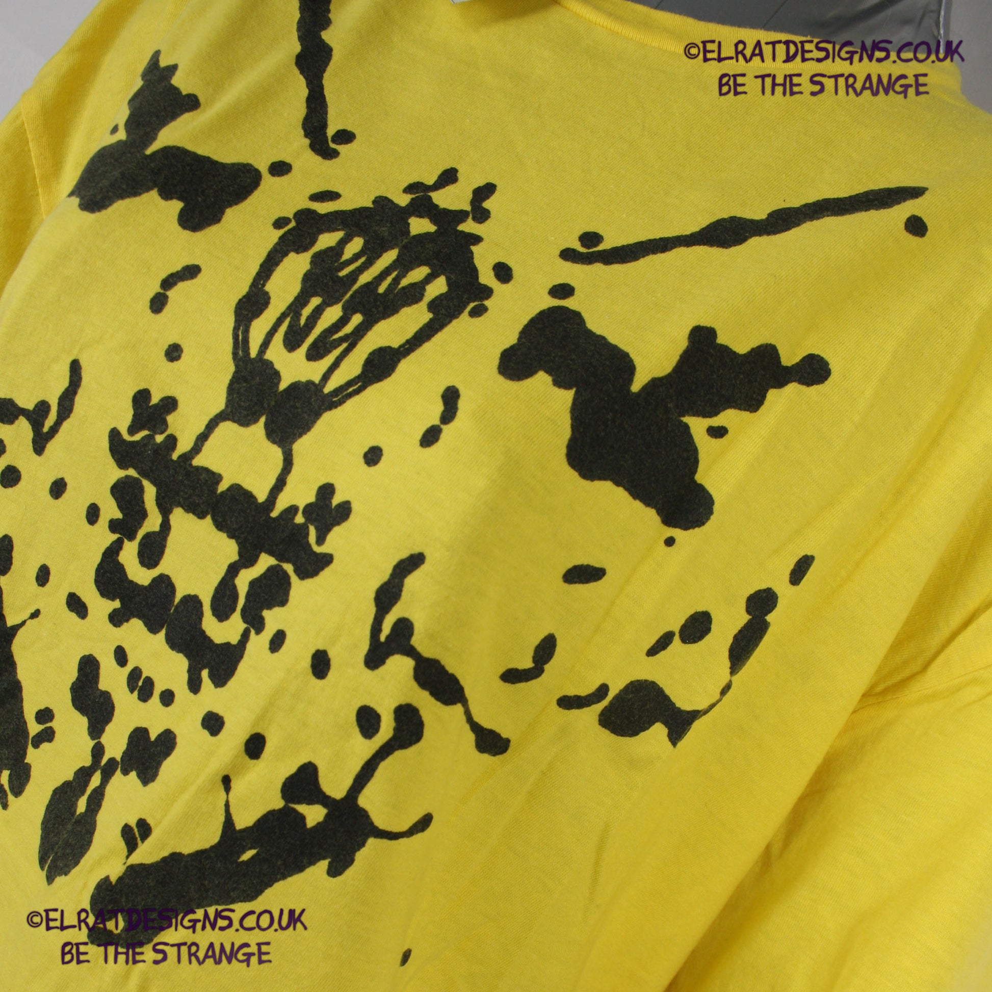 Rorschach, Yellow cotton T-Shirt with Black ink blot - Large #1 (RY B L1) - ElRat Designs - elratdesigns.co.uk