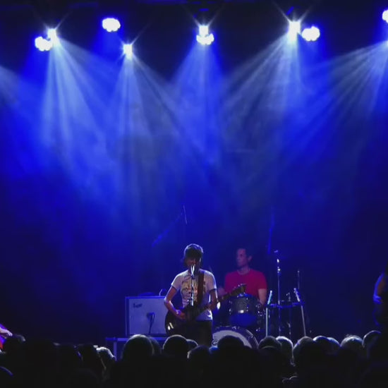 ElRat promo video. Throwing Muses 'Bywater' Flushed Edition - Original hand printed T-Shirts from @elratdesigns
Be the Strange

🎶 Throwing Muses "Bywater" live in Manchester 24th May 2025
🎥 ElRat Designs

Freddie drawings by ElRat

Unhinged Freddie clip by the amazing @10thchurchofthelivingmuse
elratdesigns.co.uk - be the strange