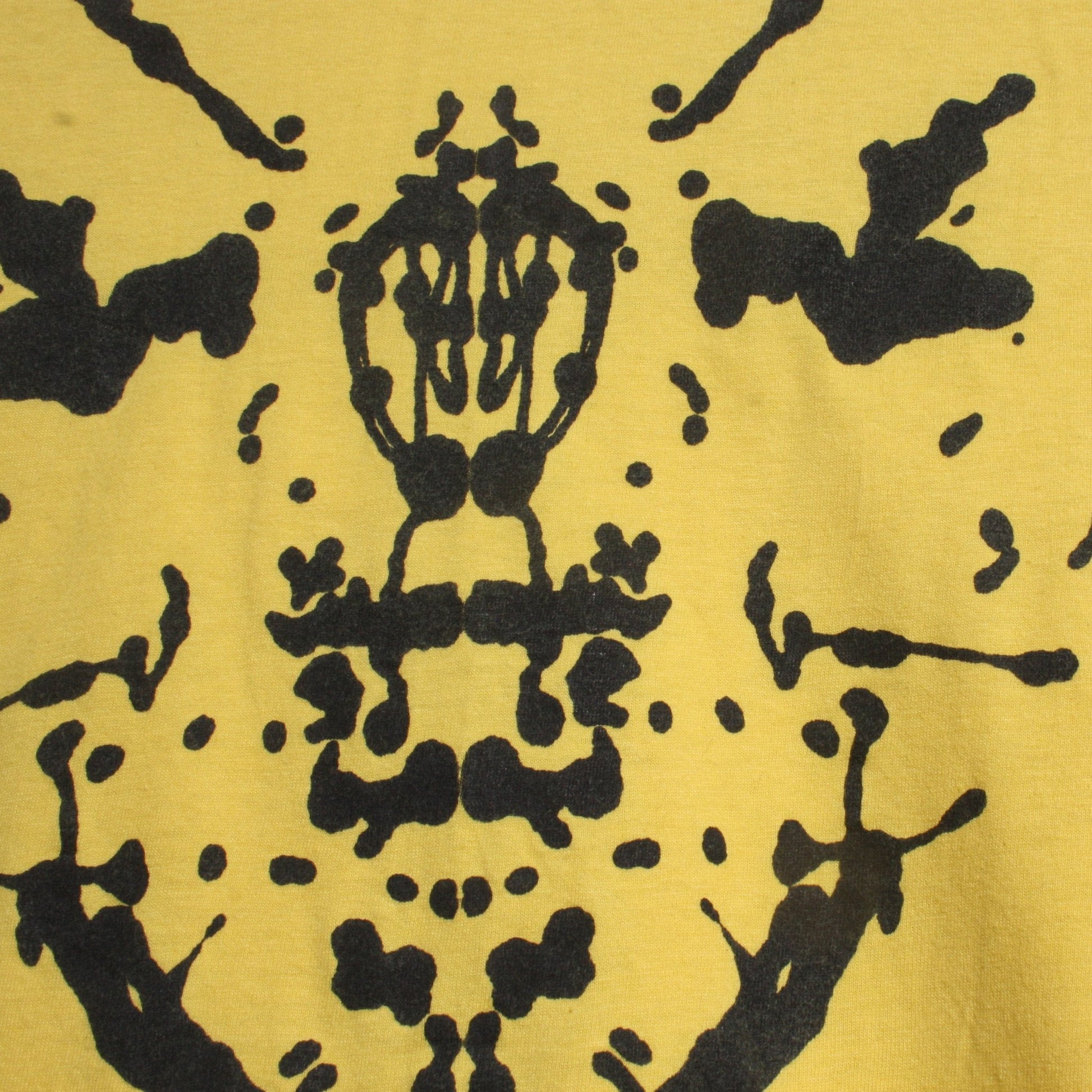 Rorschach, Yellow cotton T-Shirt with Black ink blot - L #1 (RY B L1) - ElRatDesigns - T Shirt